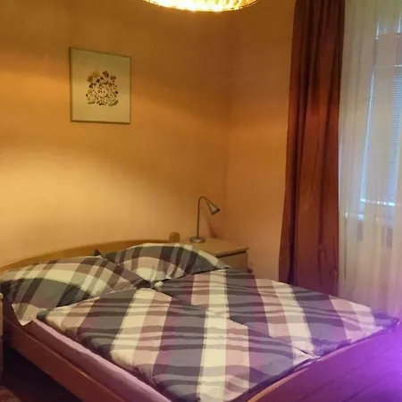Apartman Ondrejska 118 * 卡罗维发利